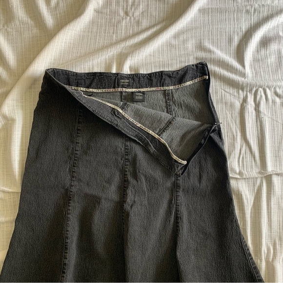 Y2K Denim Trumpet Skirt - Picture 2 of 5